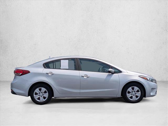 Used 2018 Kia Forte LX FWD image 4