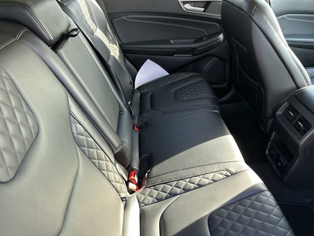 Used 2024 Ford Edge Titanium image 22