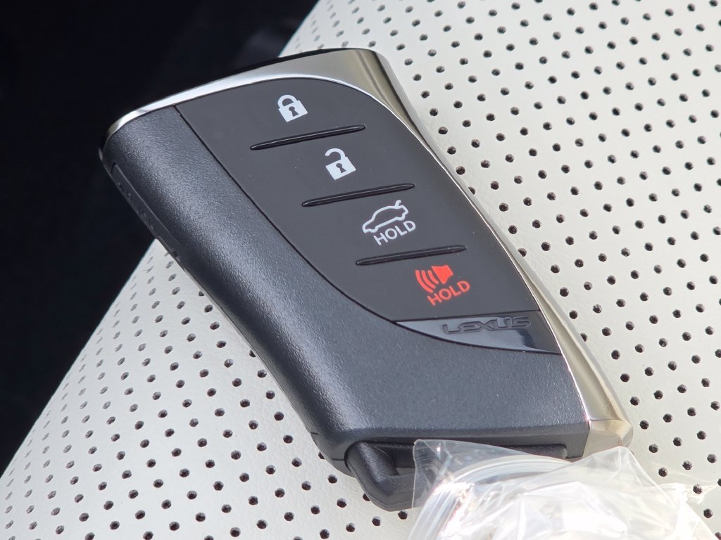 New 2026 Lexus ES 350h w/ Cold Area Package FWD image 42