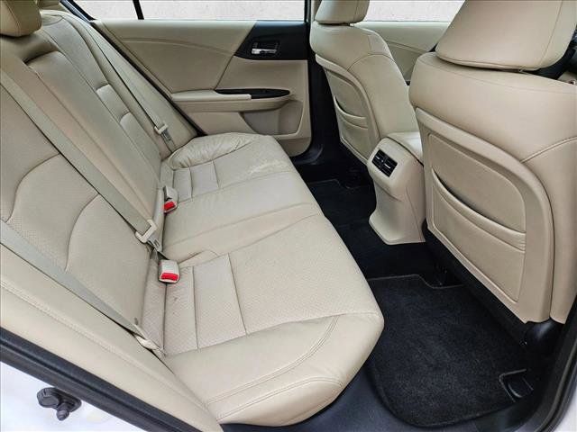 Used 2013 Honda Accord Touring image 21