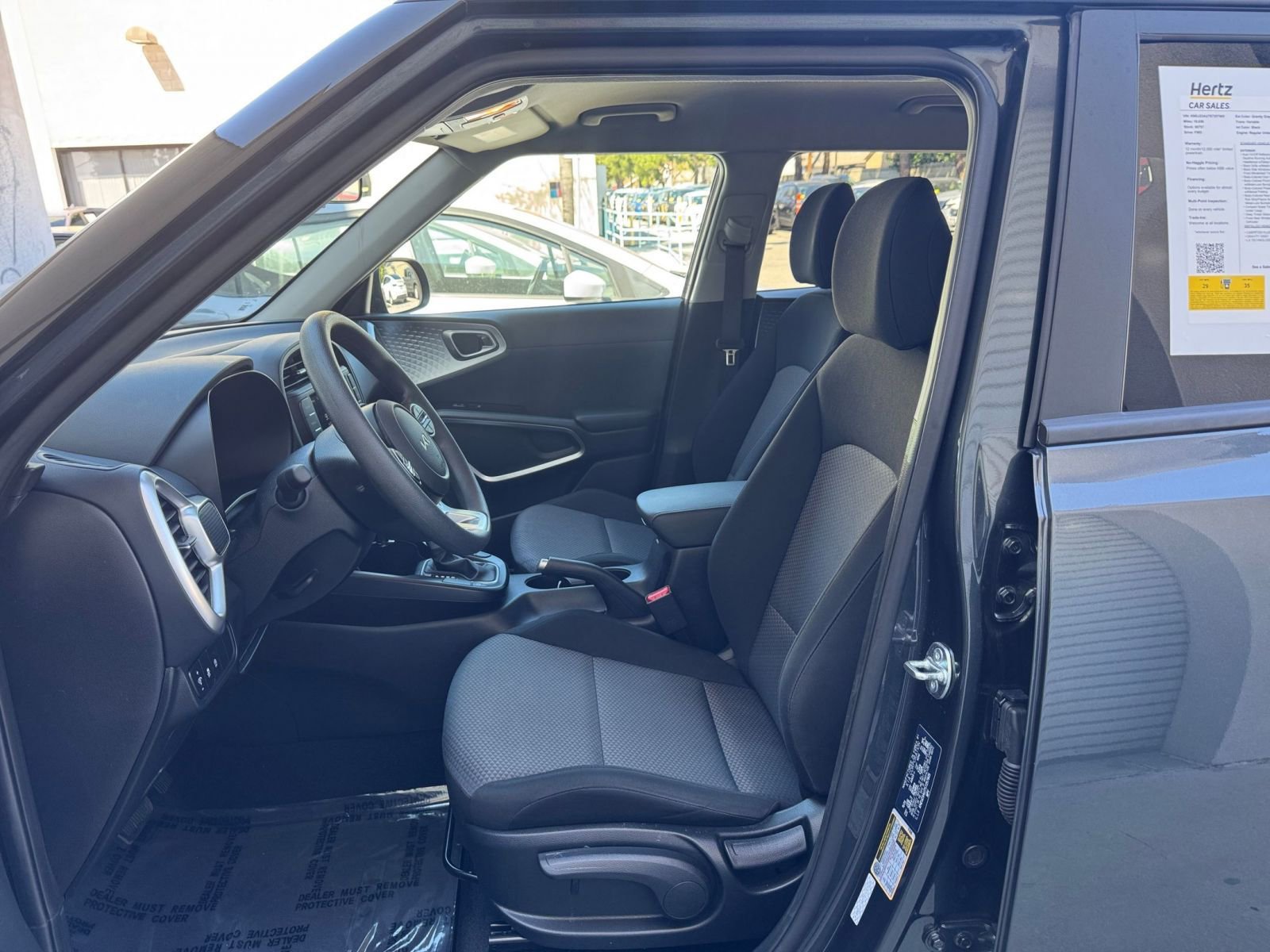 Used 2025 Kia Soul LX w/ LX Technology Package image 24