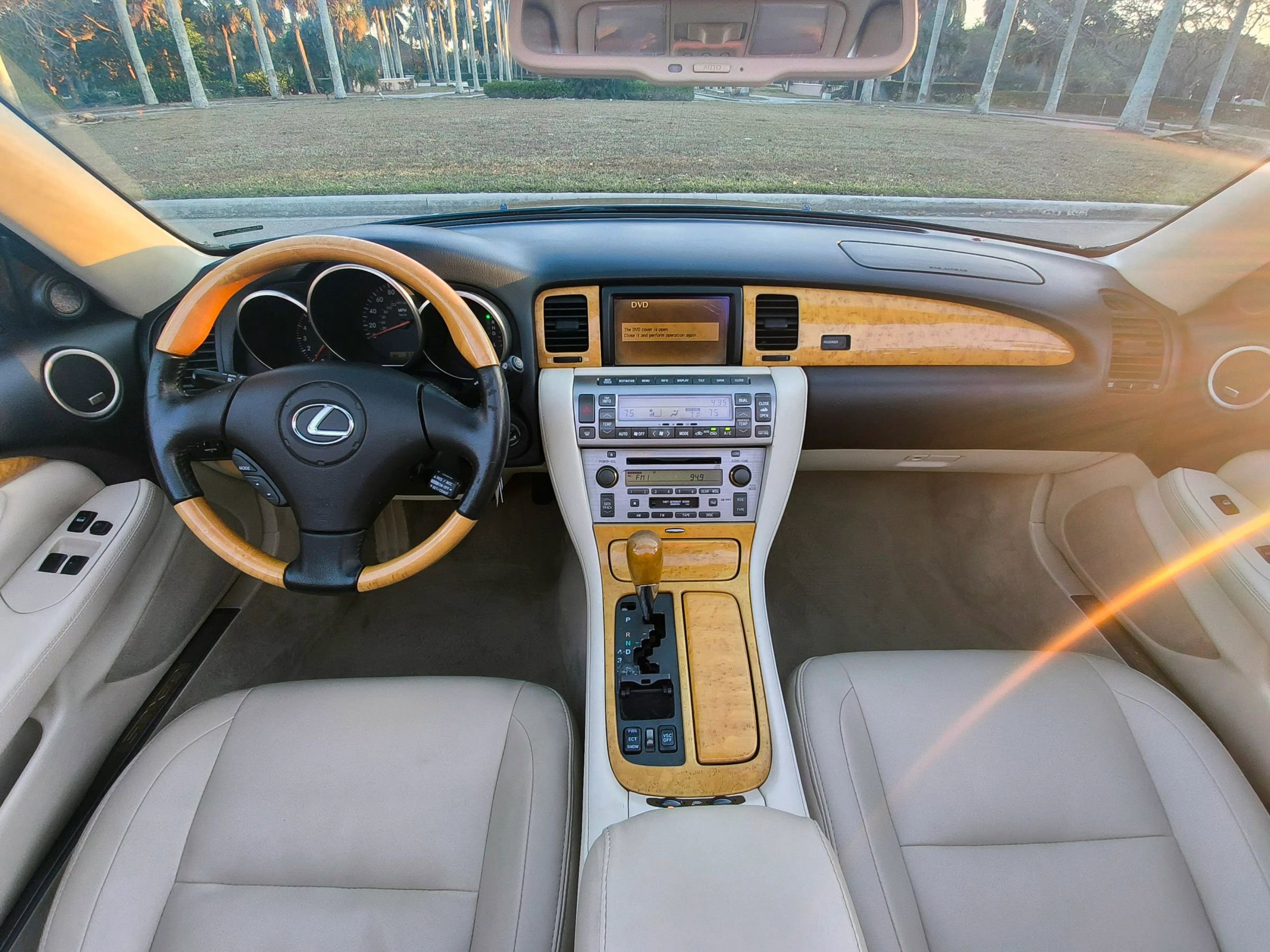 Used 2004 Lexus SC 430 Convertible RWD image 7