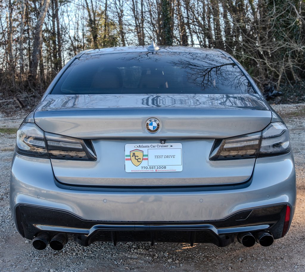 Used 2018 BMW 540i w/ M Sport Package RWD image 4