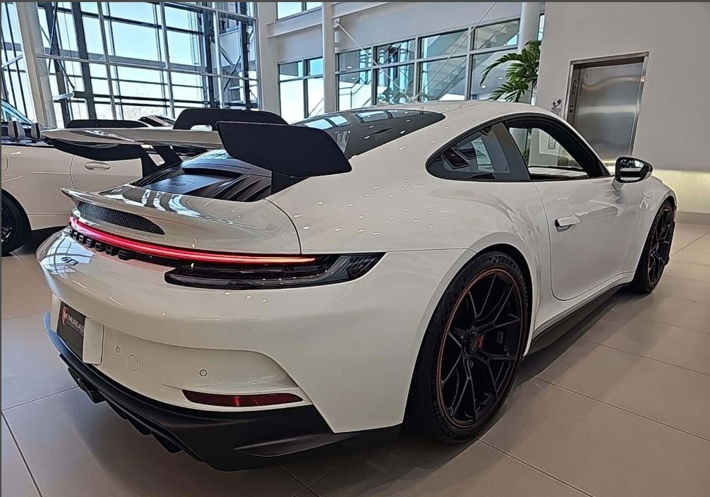 Used 2022 Porsche 911 GT3 RWD image 3