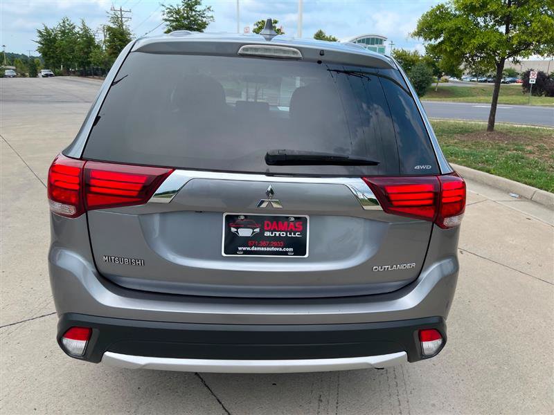 Used 2017 Mitsubishi Outlander ES AWD/4WD image 59