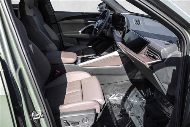 Certified 2025 Audi Q5 Prestige image 25