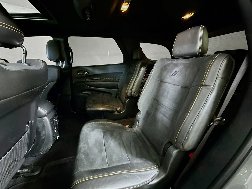 Used 2023 Dodge Durango R/T w/ Hemi Orange Plus Package RWD image 15