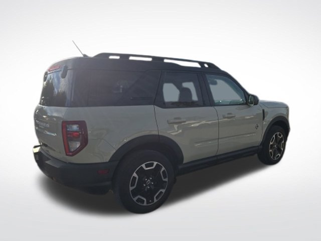 Used 2024 Ford Bronco Sport Outer Banks w/ Tech Package AWD/4WD image 3