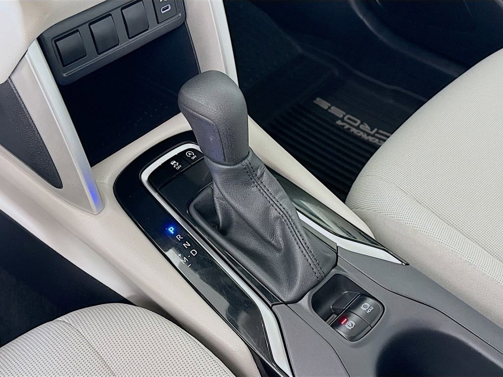 Certified 2024 Toyota Corolla Cross L image 19