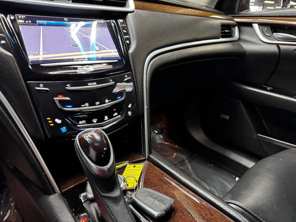 Used 2017 Cadillac XTS Premium Luxury FWD image 26