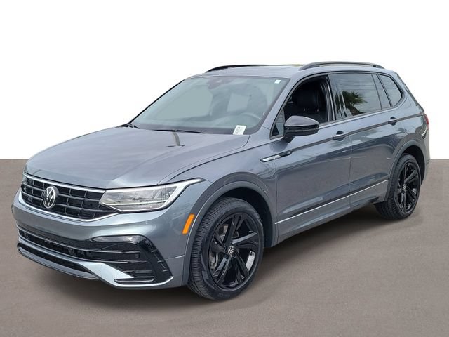 Certified 2023 Volkswagen Tiguan SE R-Line FWD image 2