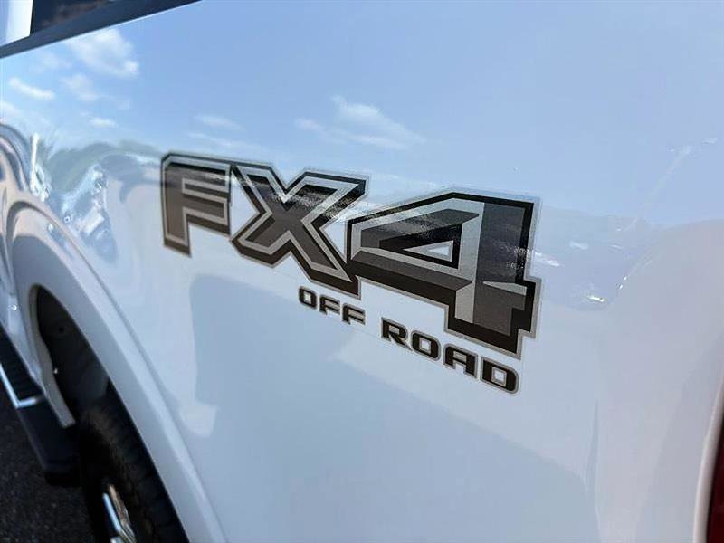 Used 2025 Ford F150 Lariat w/ Equipment Group 502A High AWD/4WD image 18