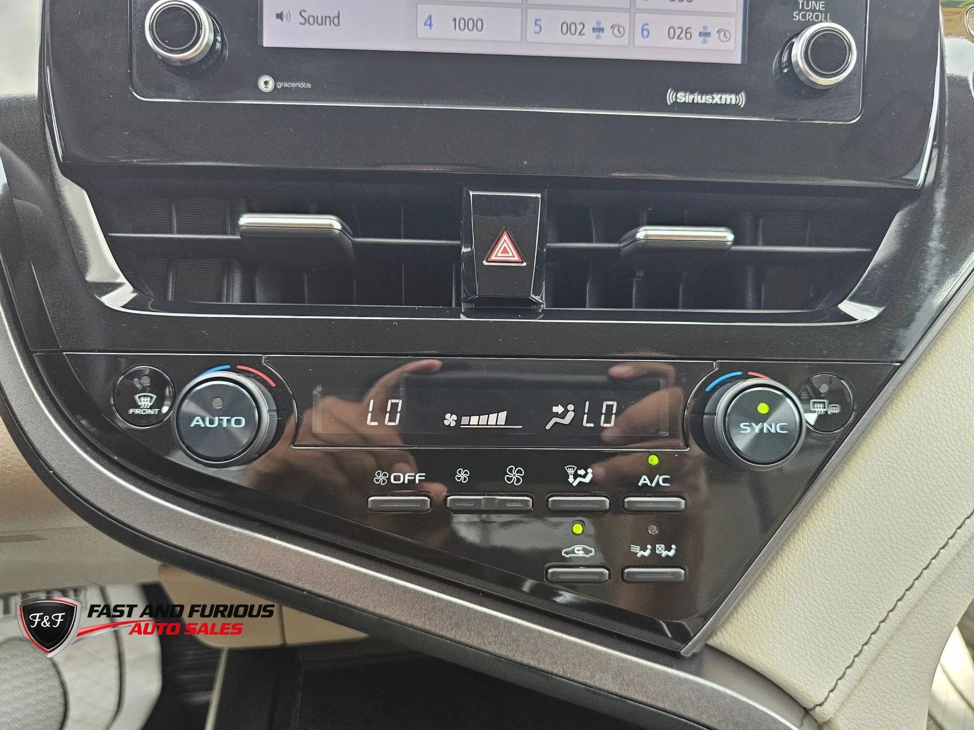 Used 2021 Toyota Camry LE FWD image 24