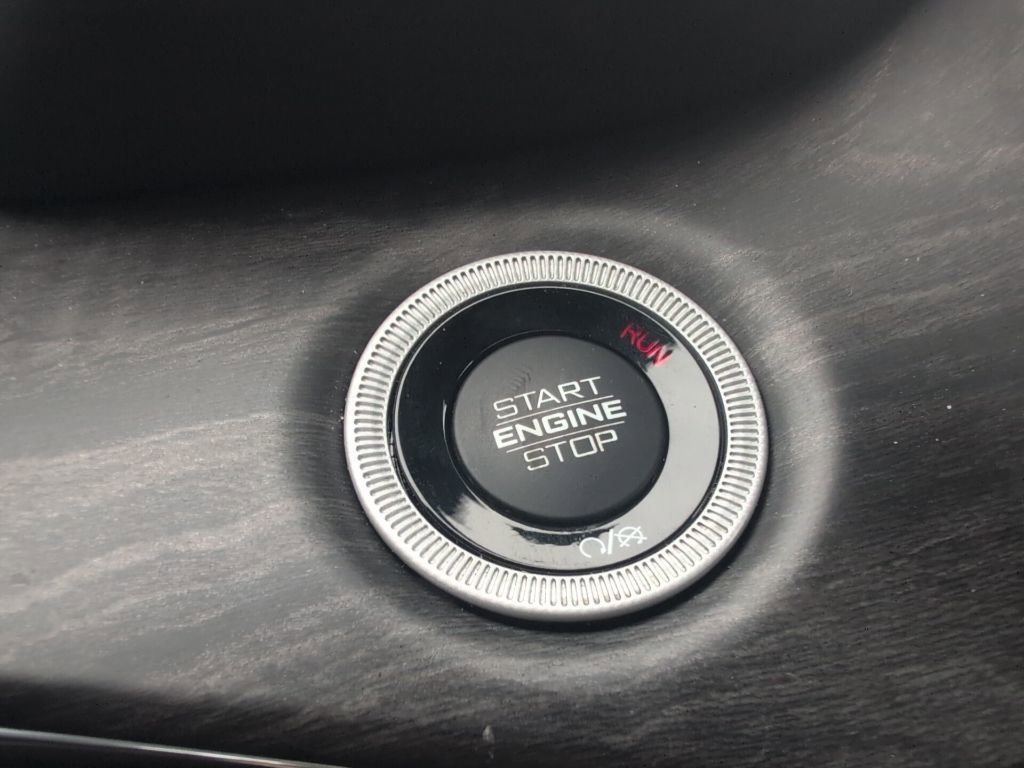 Used 2023 Jeep Grand Cherokee Overland image 34