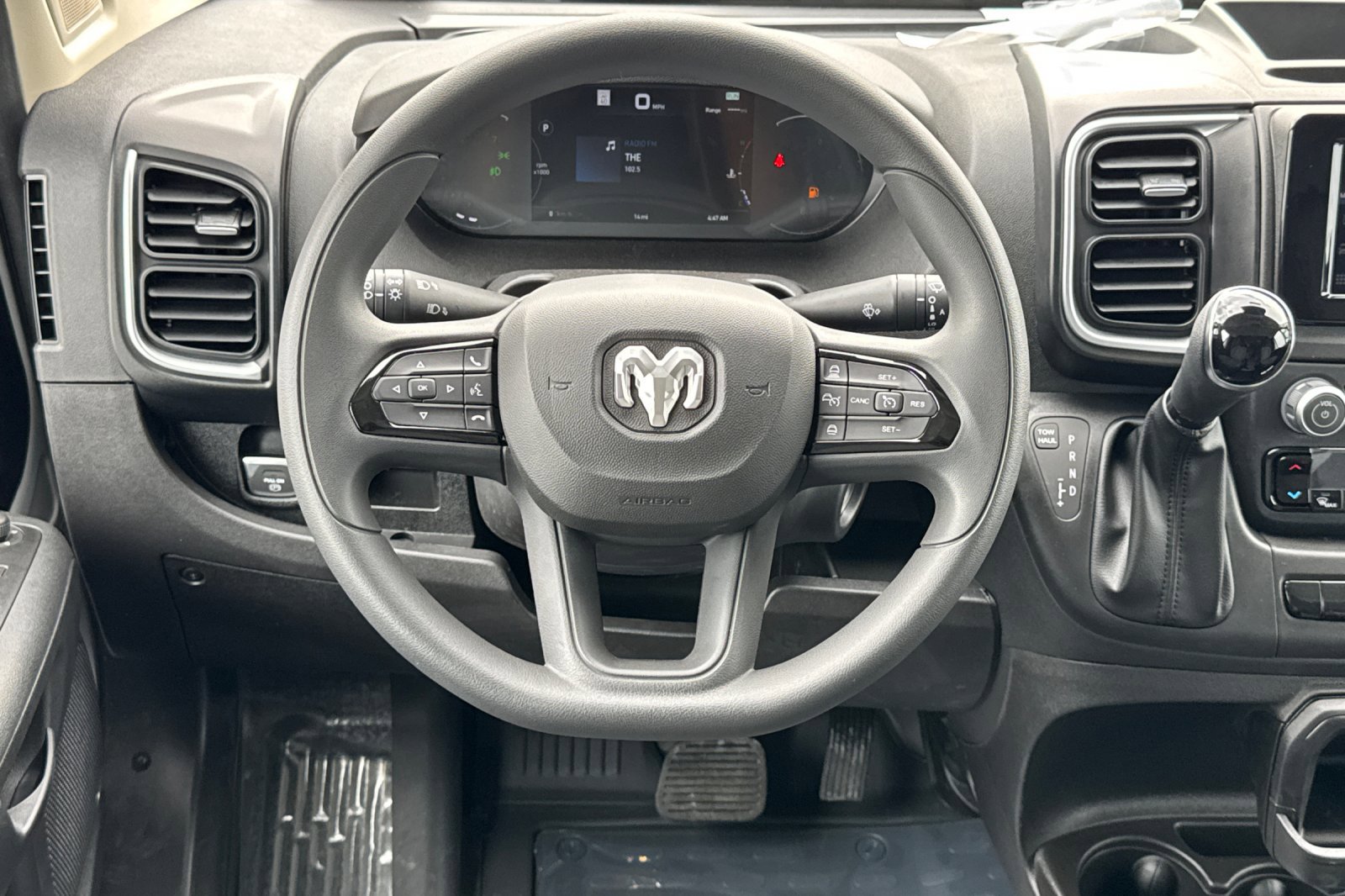 New 2026 RAM ProMaster 2500 w/ Quick Order Package 22G SLT image 12