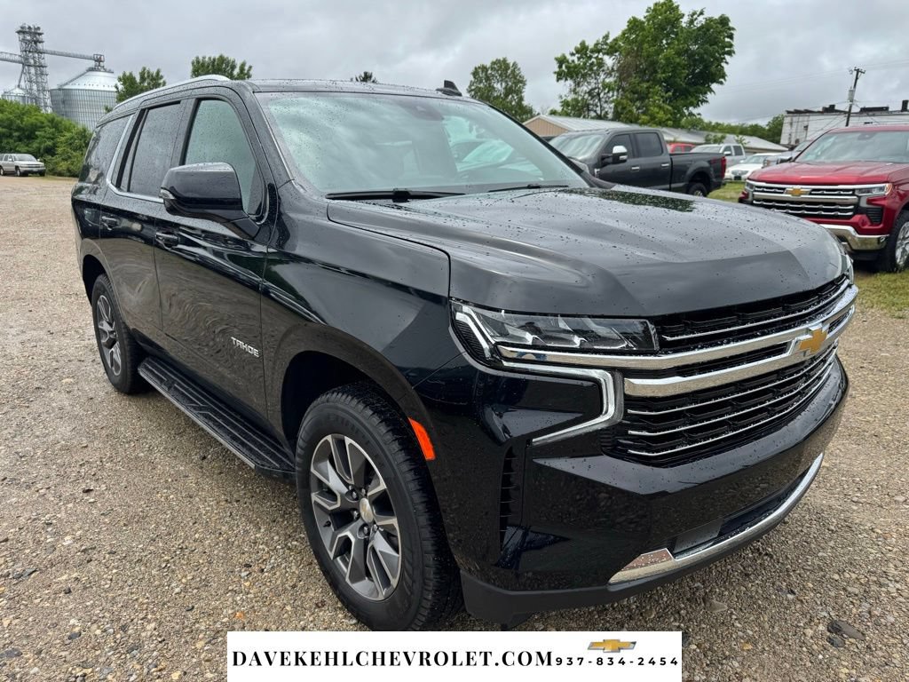 Used 2024 Chevrolet Tahoe LT w/ LT Signature Package AWD/4WD image 3