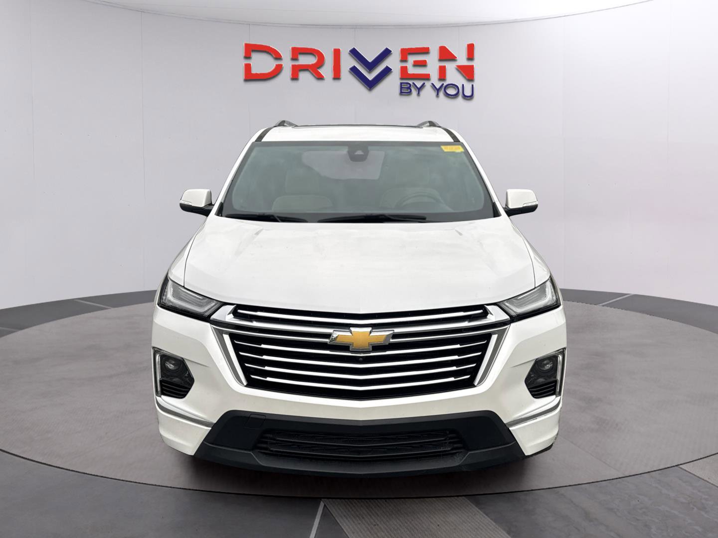 Used 2023 Chevrolet Traverse Premier image 9