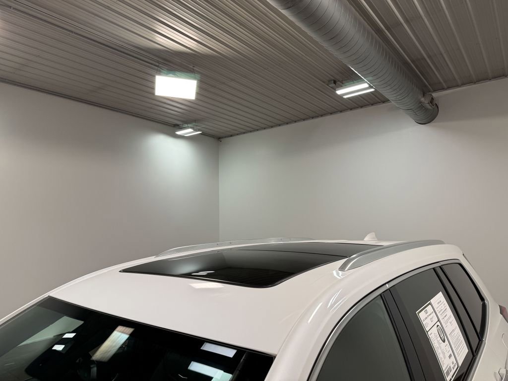 Used 2023 Cadillac XT6 Premium Luxury image 42