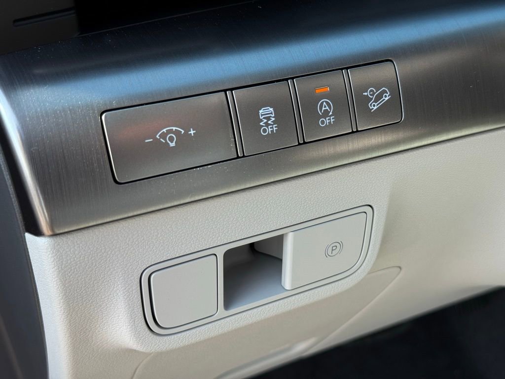 Used 2026 Hyundai Kona SE image 19