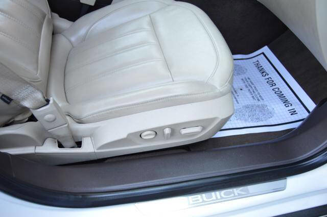 Used 2016 Buick Regal Premium w/ Driver Confidence Package #1 image 29