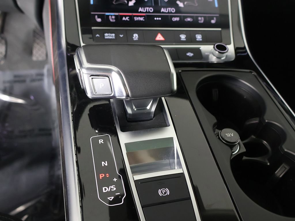 Used 2023 Audi Q8 Premium Plus image 45