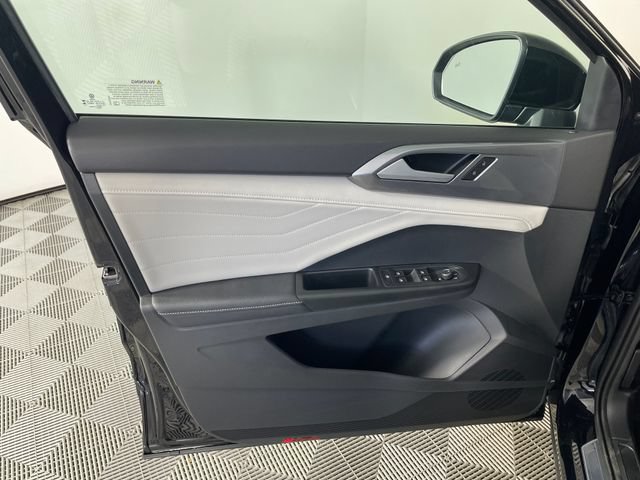 New 2026 Volkswagen Taos SEL AWD/4WD image 13