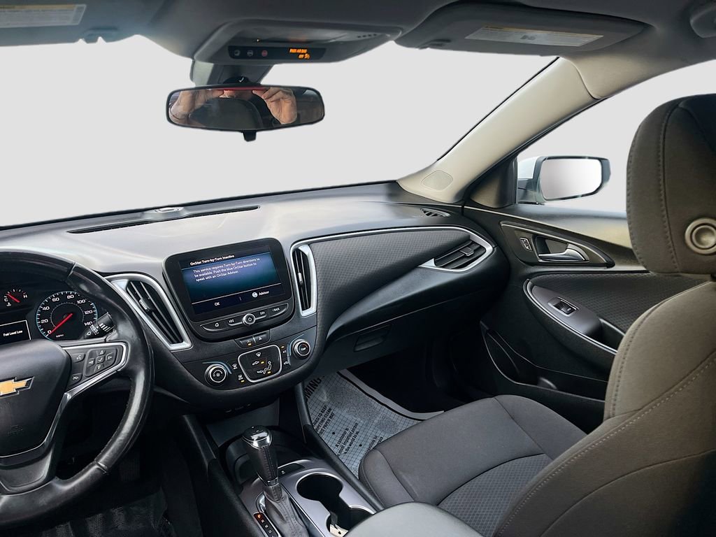 Used 2020 Chevrolet Malibu RS image 22