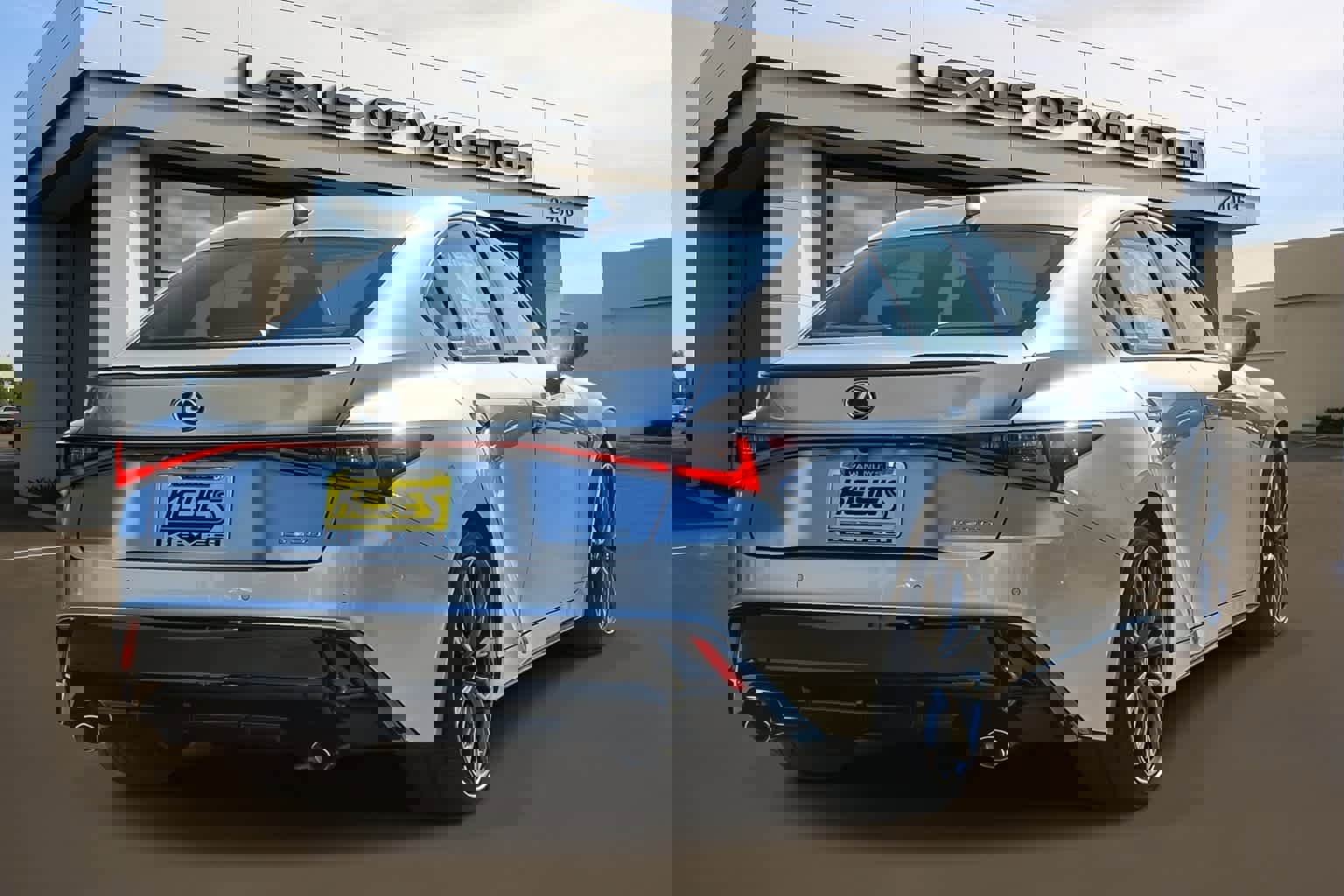 New 2025 Lexus IS 350 F Sport image 4