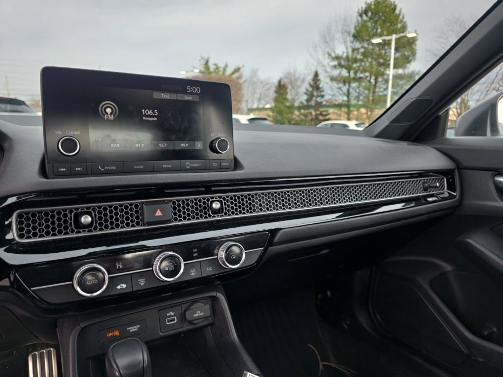 Used 2023 Honda Civic Sport image 18