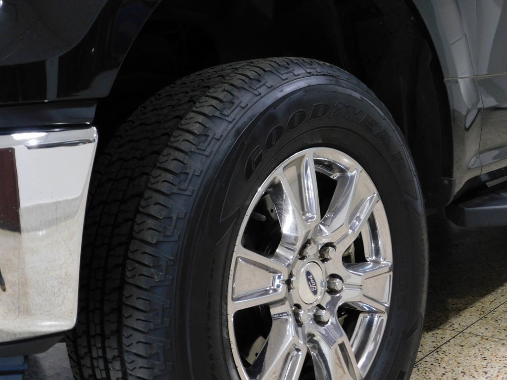 Used 2015 Ford F150 XLT w/ Trailer Tow Package image 28