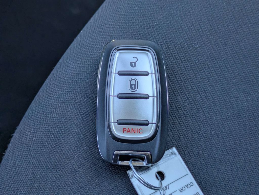 Used 2023 Chrysler Voyager LX FWD image 31
