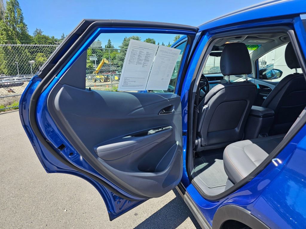 Used 2017 Chevrolet Bolt Premier w/ Driver Confidence II Package FWD image 15