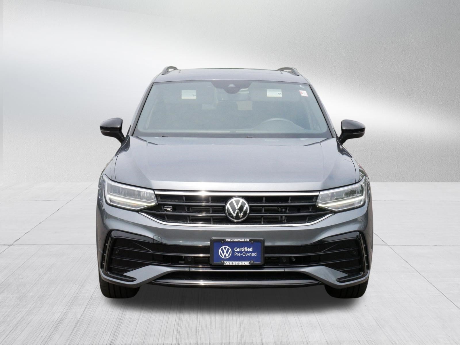 Certified 2023 Volkswagen Tiguan SE R-Line AWD/4WD image 2