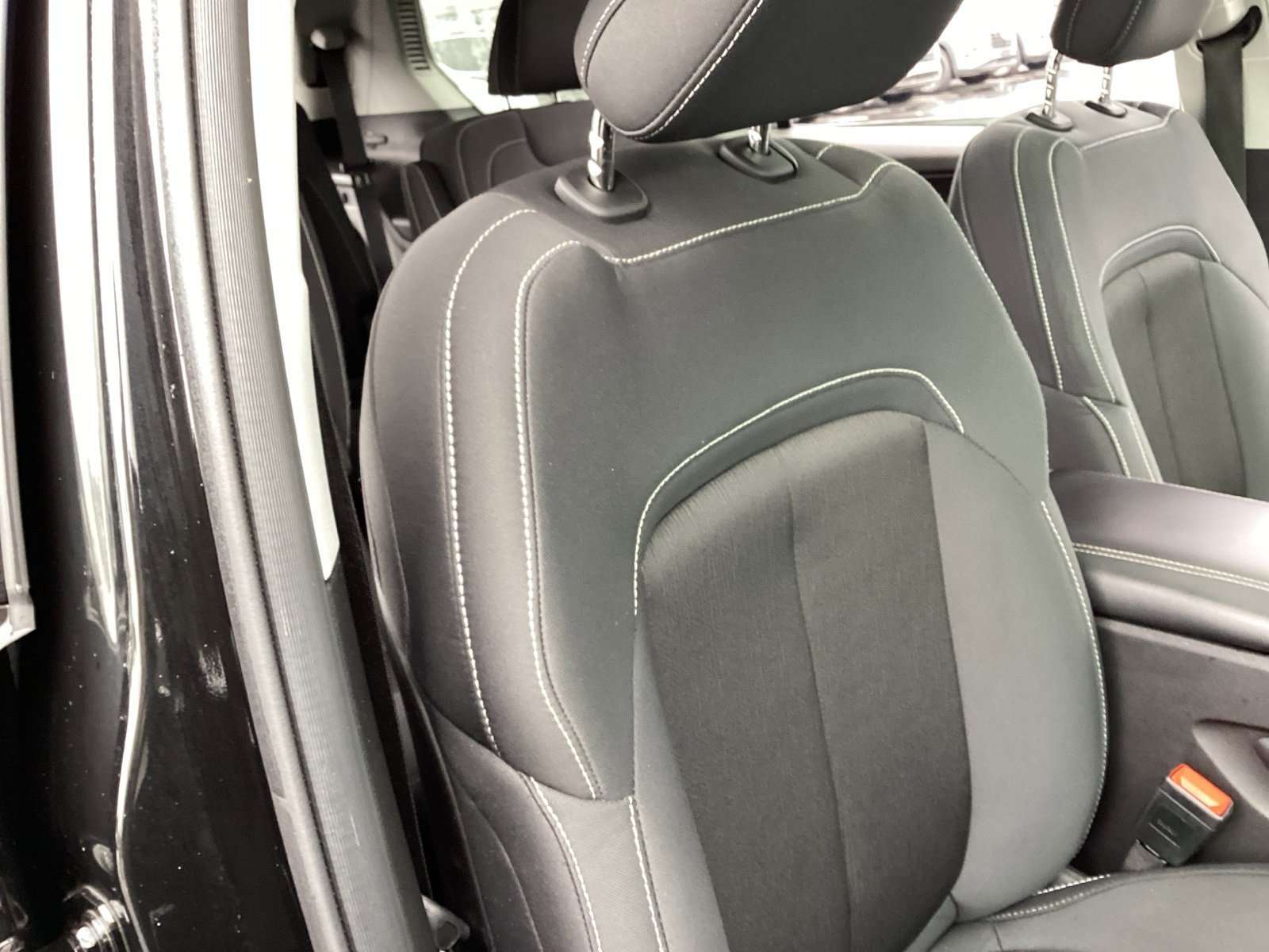 Used 2022 Jeep Grand Cherokee L Laredo w/ Luxury Tech Group I image 19