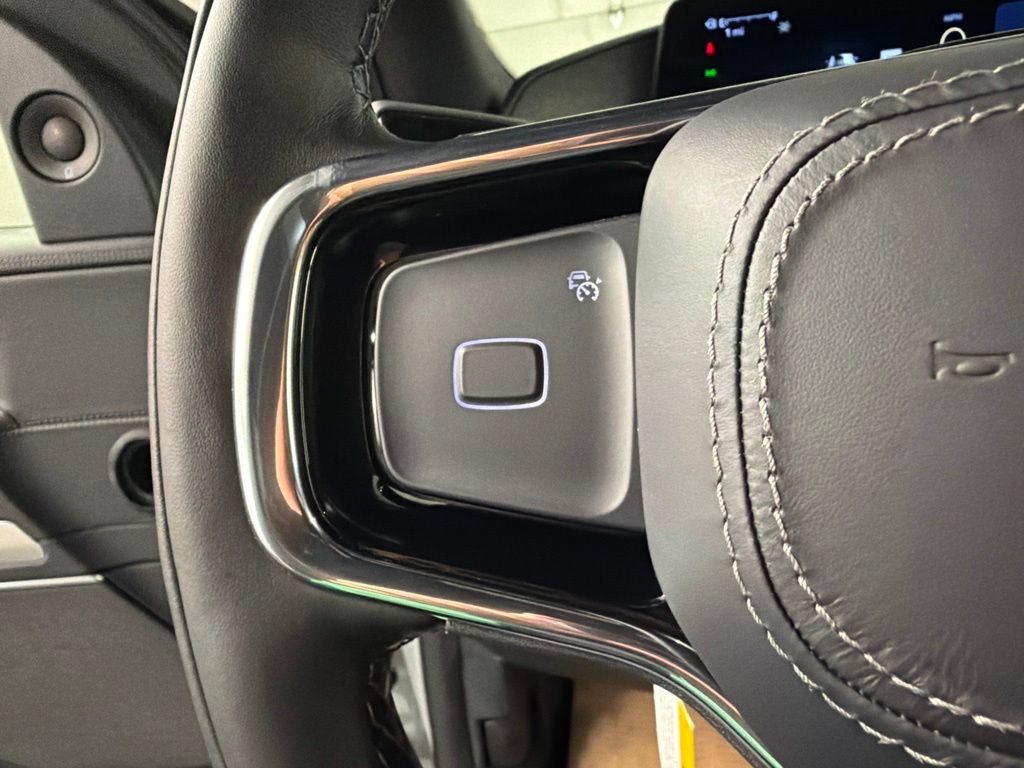 New 2026 Lincoln Navigator Reserve w/ Jet Appearance Package AWD/4WD image 19