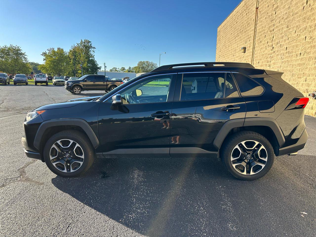 Used 2021 Toyota RAV4 Adventure AWD/4WD image 2