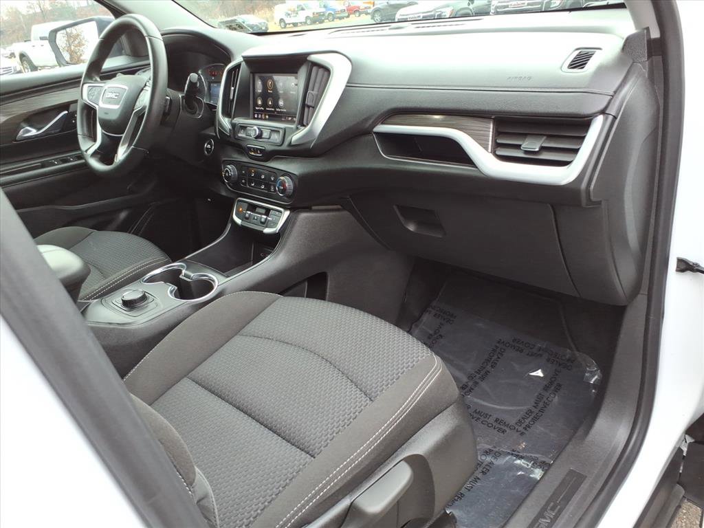 Certified 2023 GMC Terrain SLE w/ Elevation Edition image 10