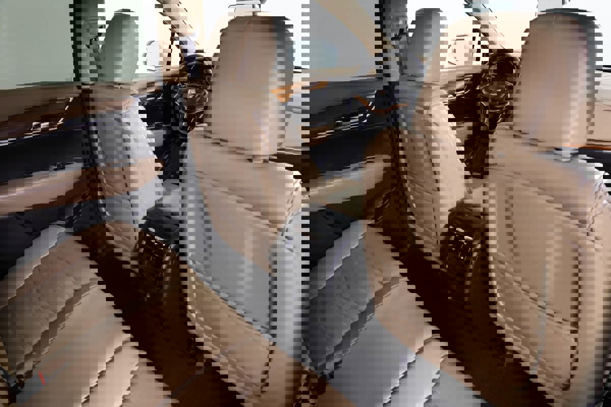 Used 2017 Cadillac XT5 Platinum image 41