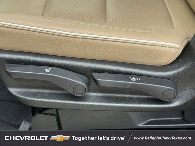 Used 2021 Chevrolet Suburban Premier w/ Premium Package AWD/4WD image 34