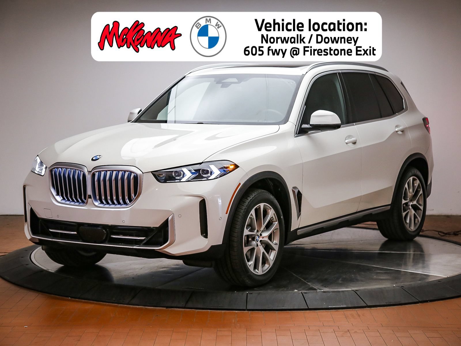 Certified 2024 BMW X5 sDrive40i w/ Premium Package RWD image 1