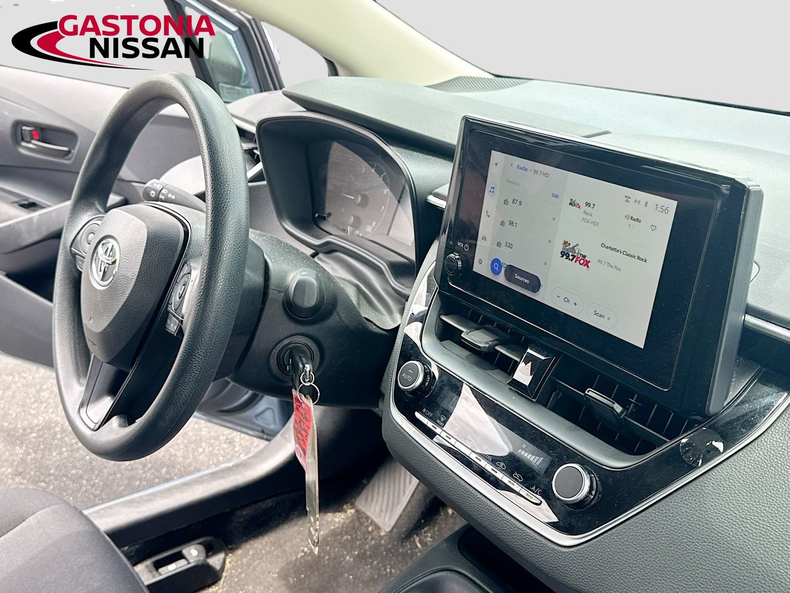 Used 2024 Toyota Corolla LE FWD image 32