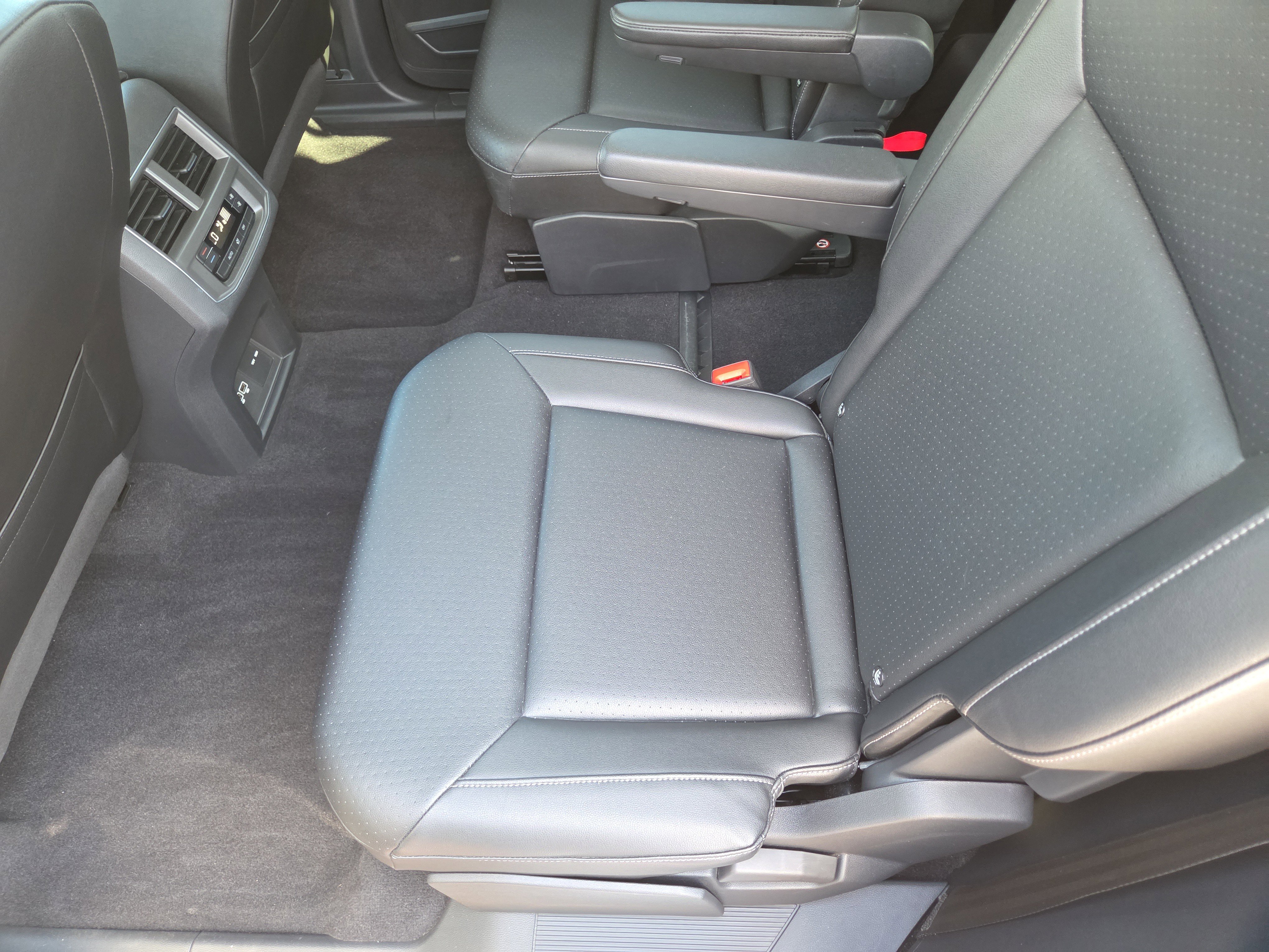 Used 2019 Volkswagen Atlas SEL image 23