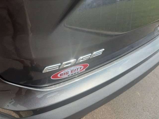 Used 2020 Ford Edge SE FWD image 44