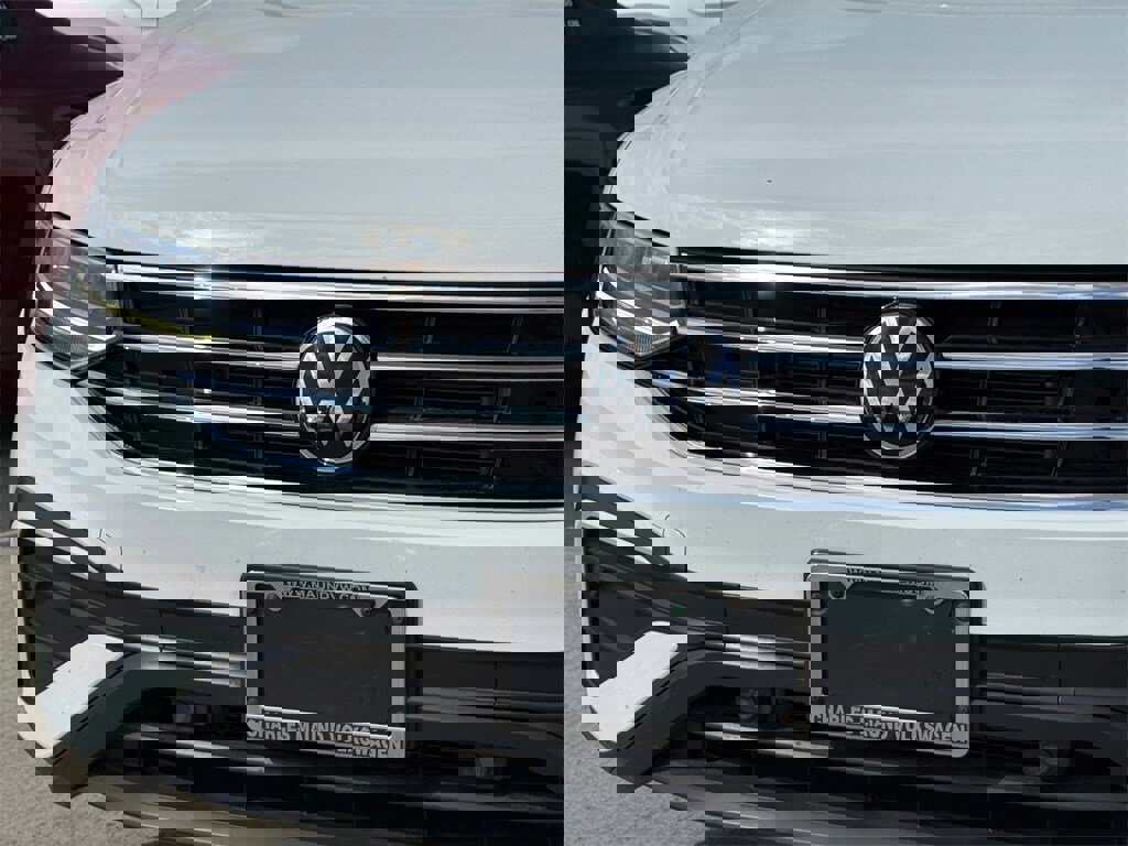 Used 2022 Volkswagen Tiguan SE image 4