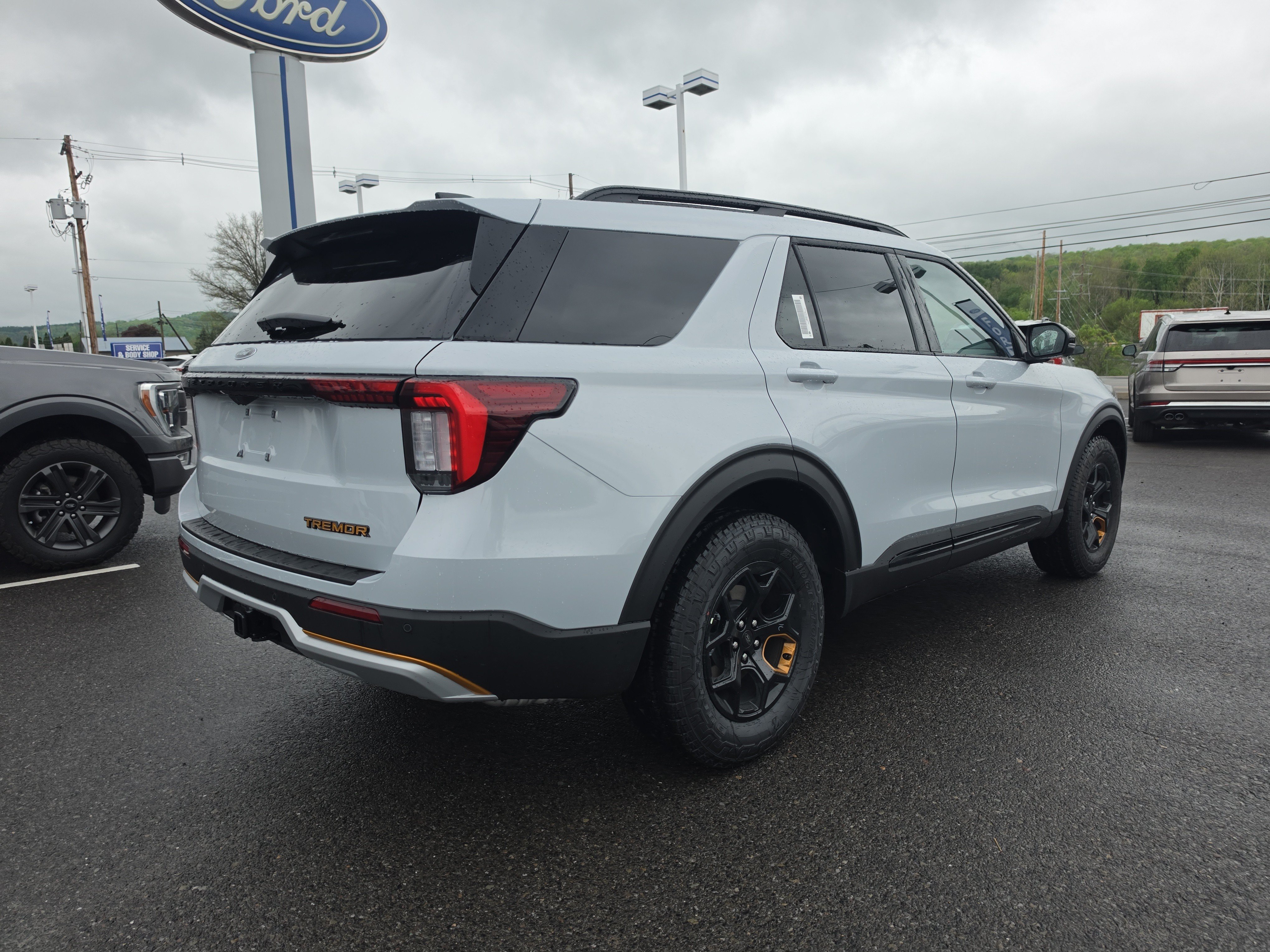 New 2026 Ford Explorer Tremor AWD/4WD image 3