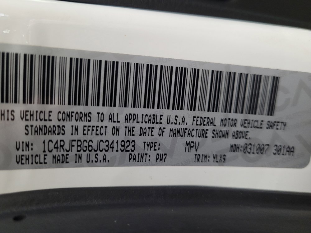 Used 2018 Jeep Grand Cherokee Limited AWD/4WD image 33