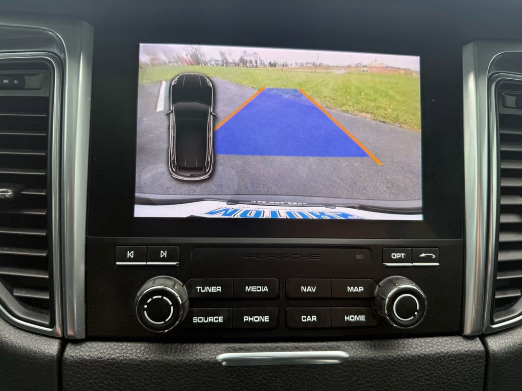 Used 2018 Porsche Macan image 15