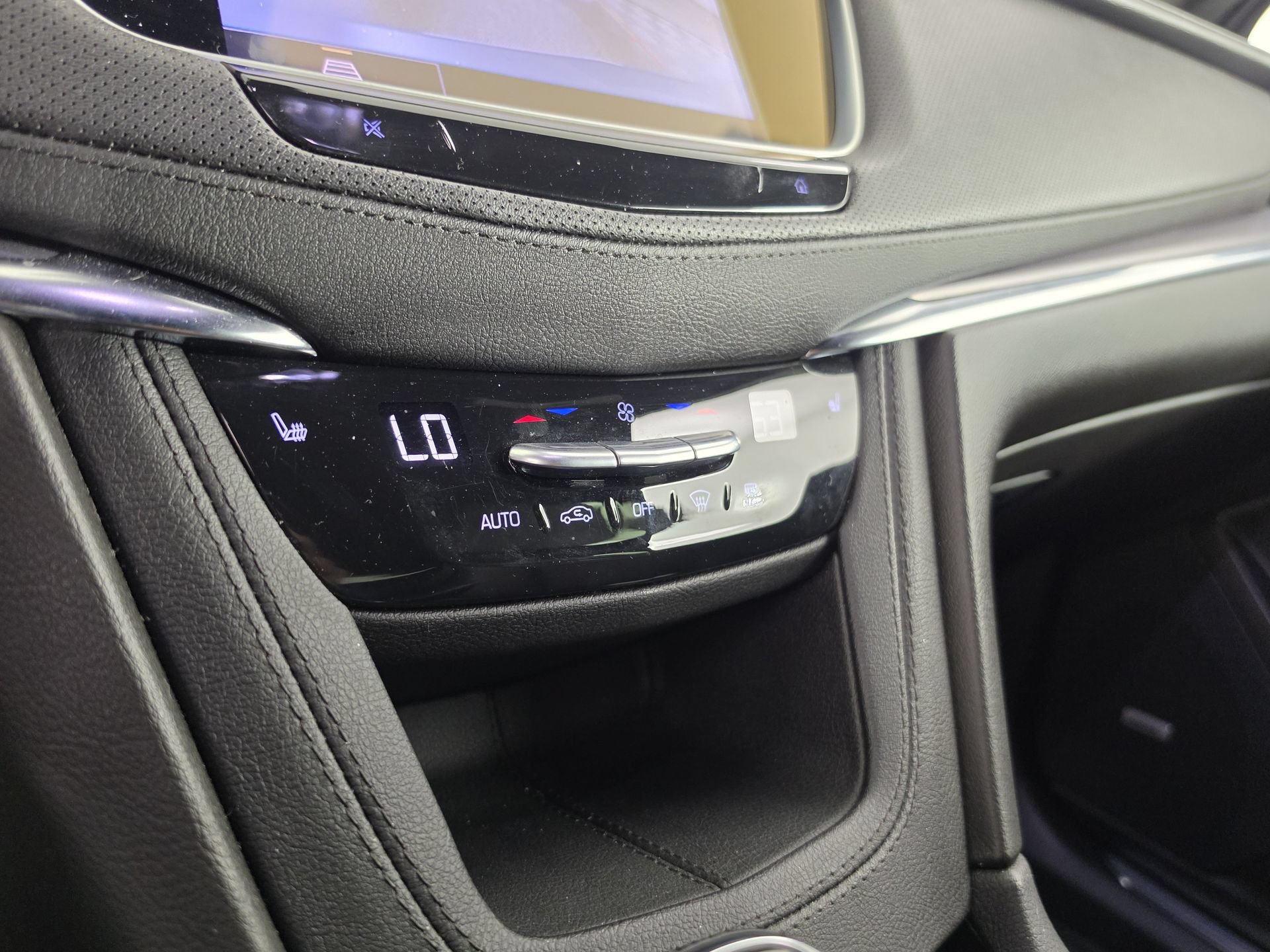 Used 2022 Cadillac XT5 Luxury AWD/4WD image 18