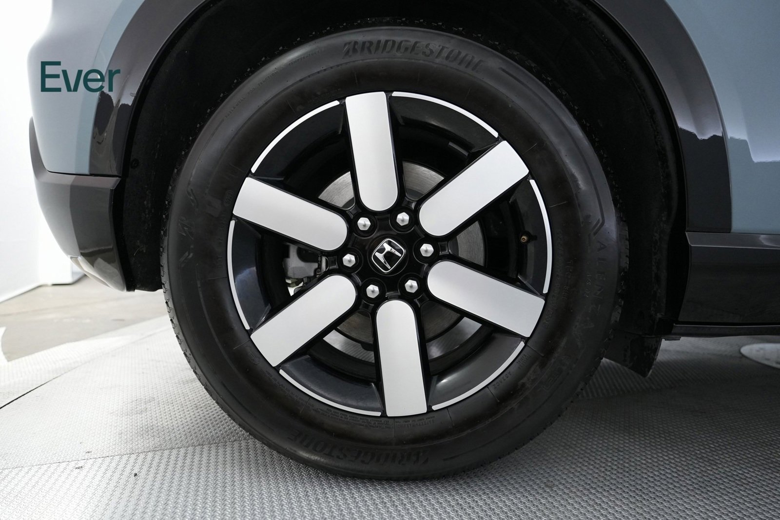 Used 2024 Honda Prologue Touring image 17