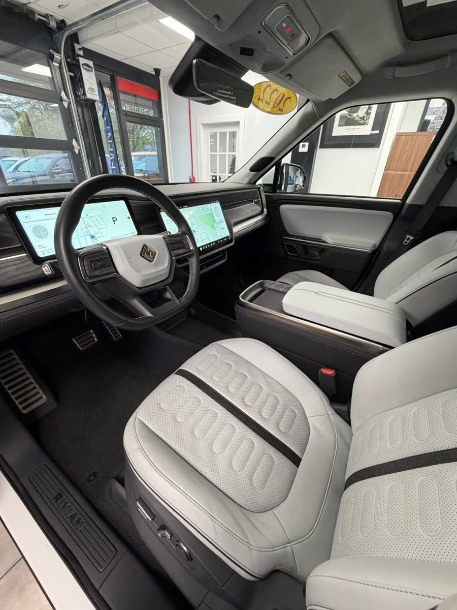 Used 2022 Rivian R1T Adventure AWD/4WD image 22